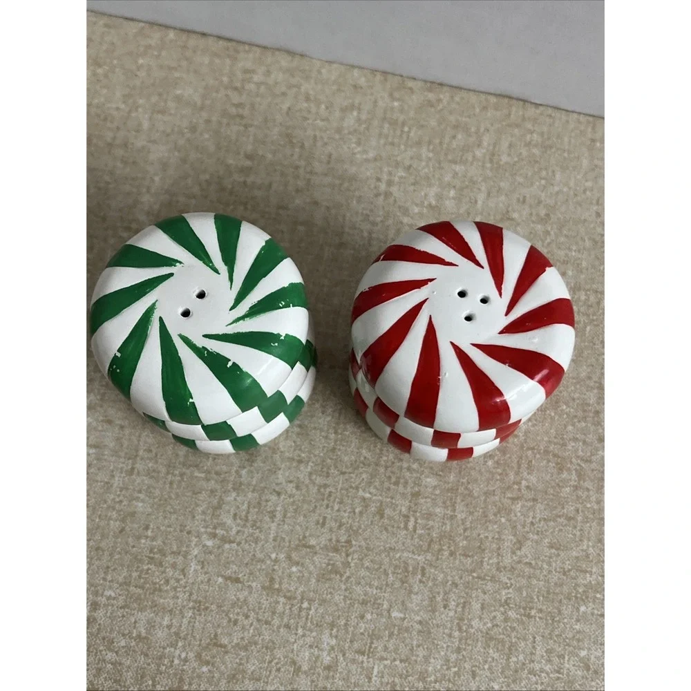 Vtg Figis Y2K Stacked Christmas Peppermint  Candies Salt Pepper Shakers Winter